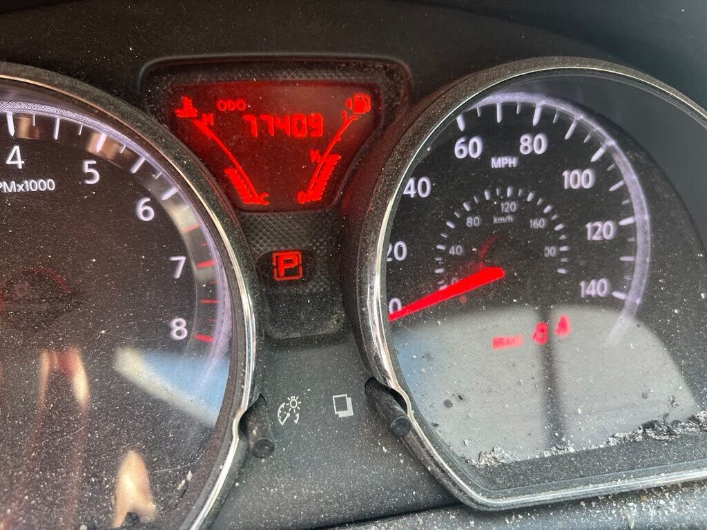 2013 NISSAN Versa