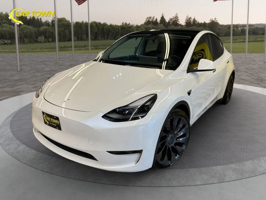 2022 TESLA Model Y