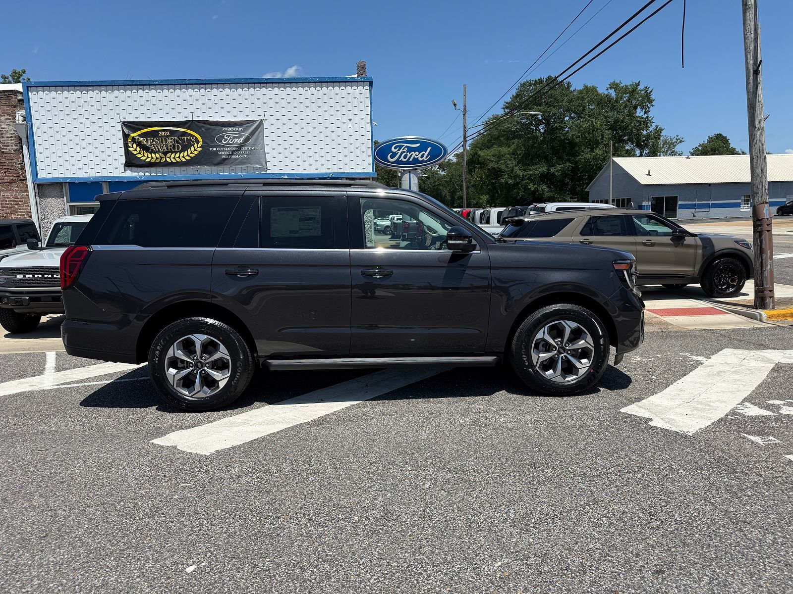 2027 FORD Expedition
