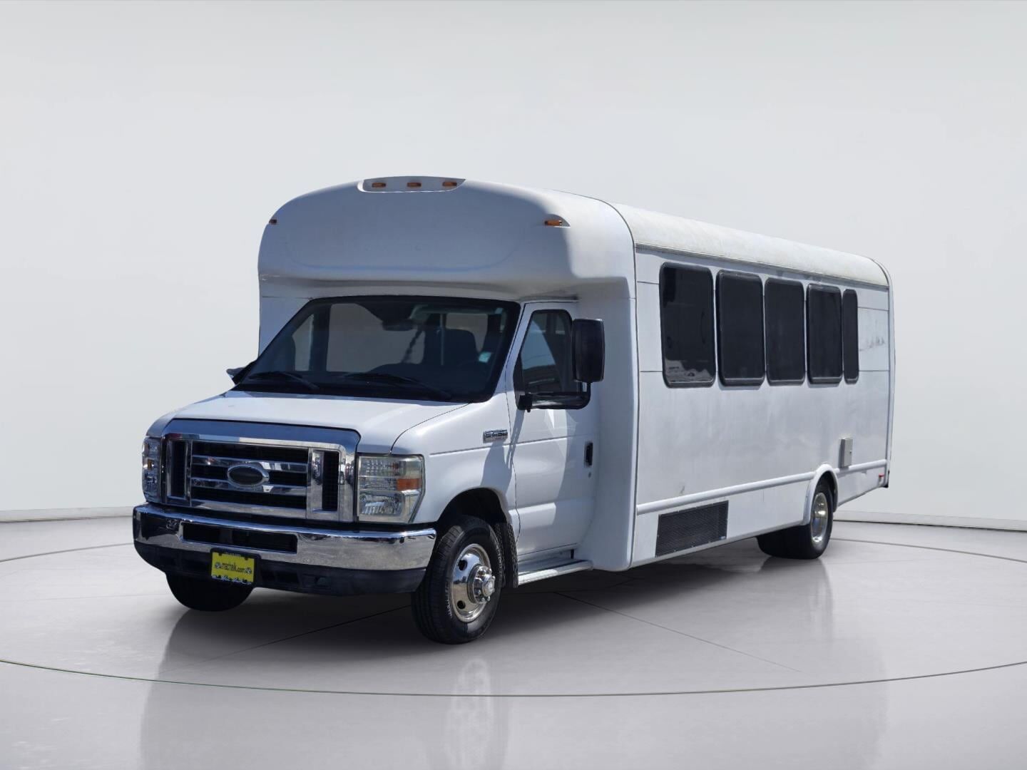 2015 FORD E-450