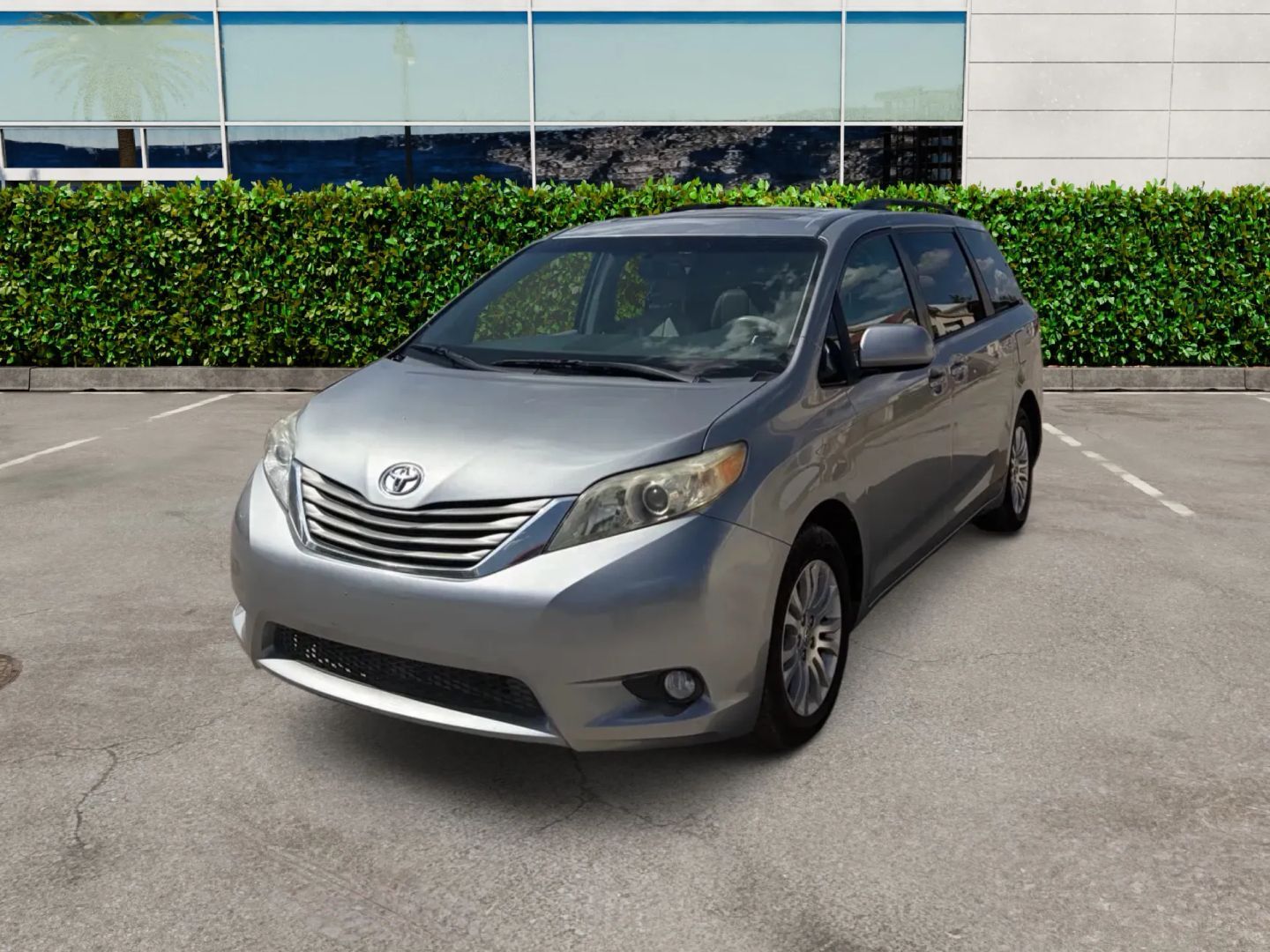 2012 TOYOTA Sienna
