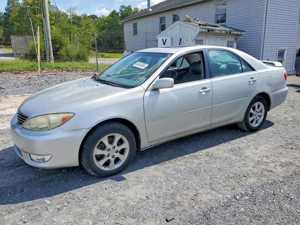 2005 TOYOTA Camry