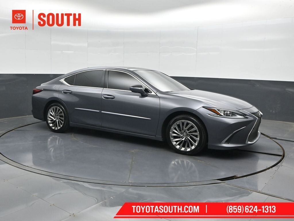 2020 LEXUS ES