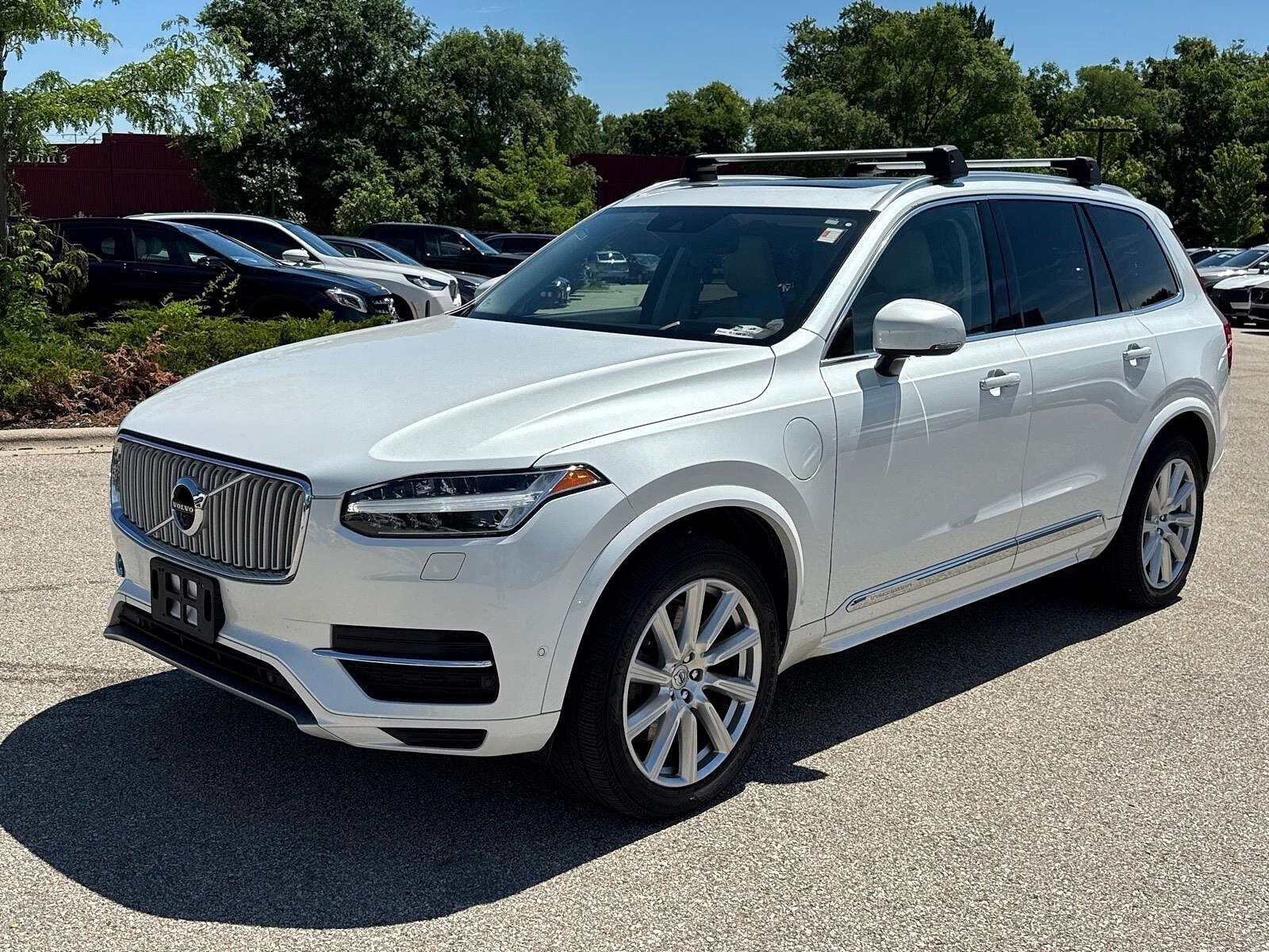 2017 VOLVO XC90