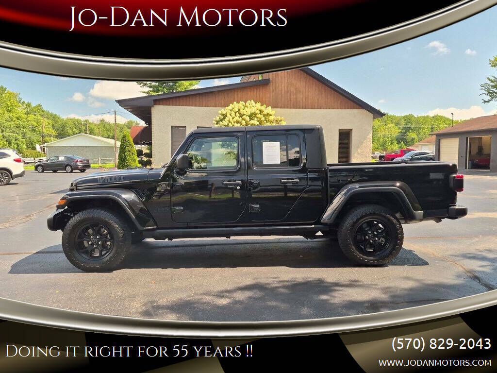 2024 JEEP Gladiator