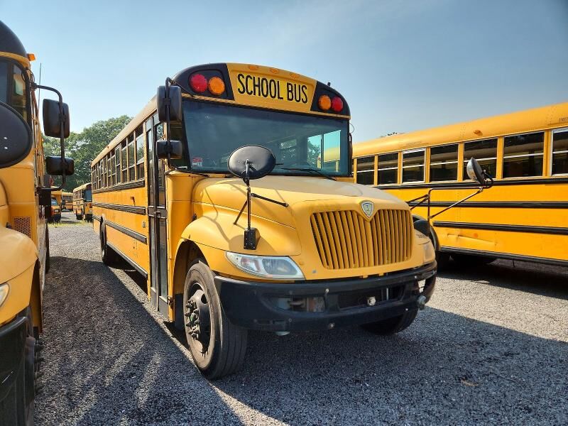 2015 IC BUS PB105