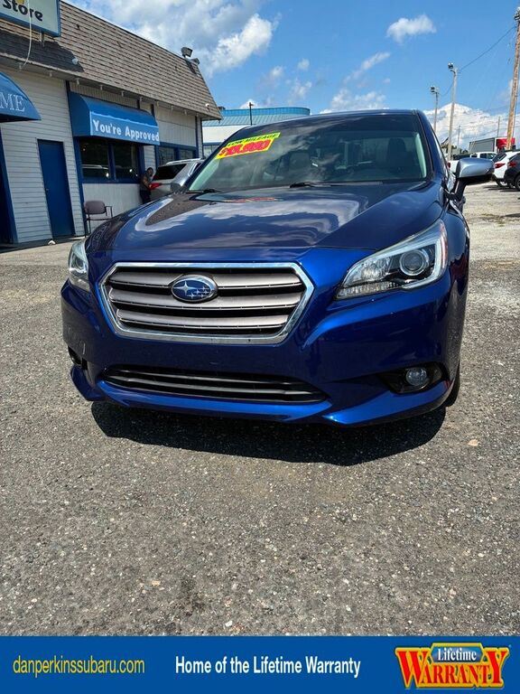 2017 SUBARU Legacy