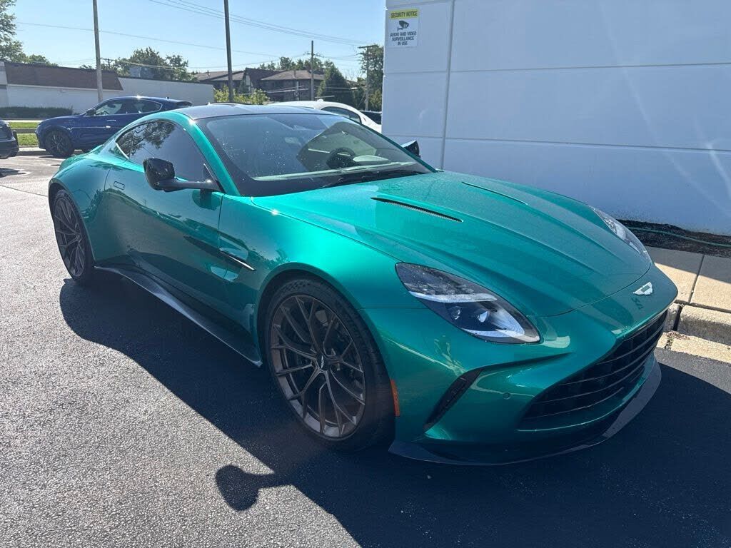 2025 ASTON MARTIN Vantage