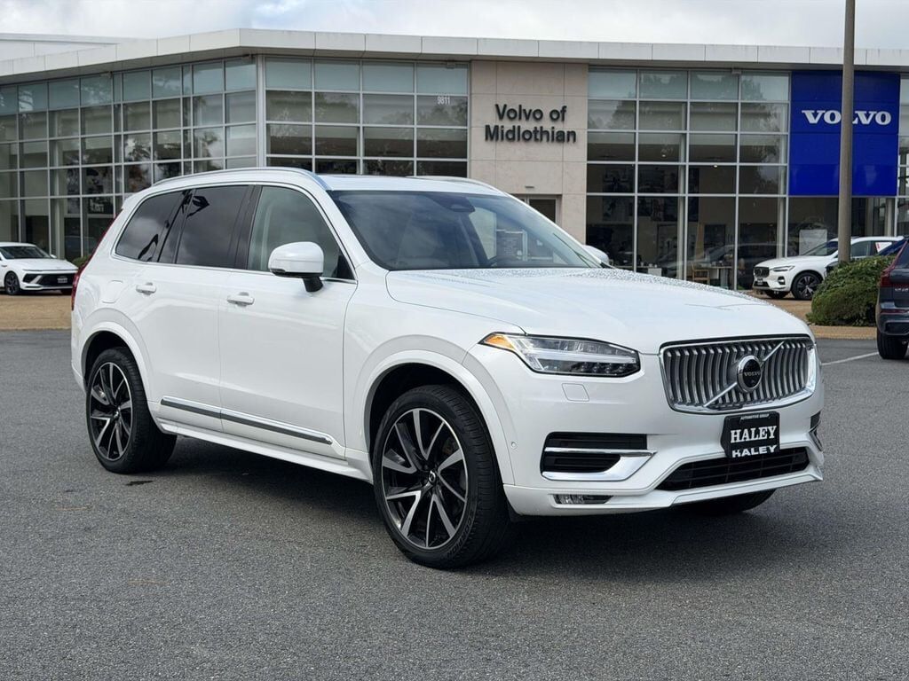2023 VOLVO XC90