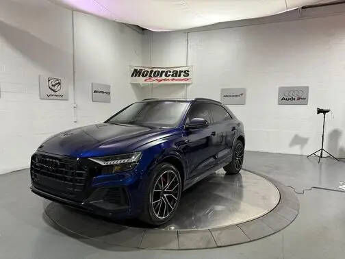 2023 AUDI Q8