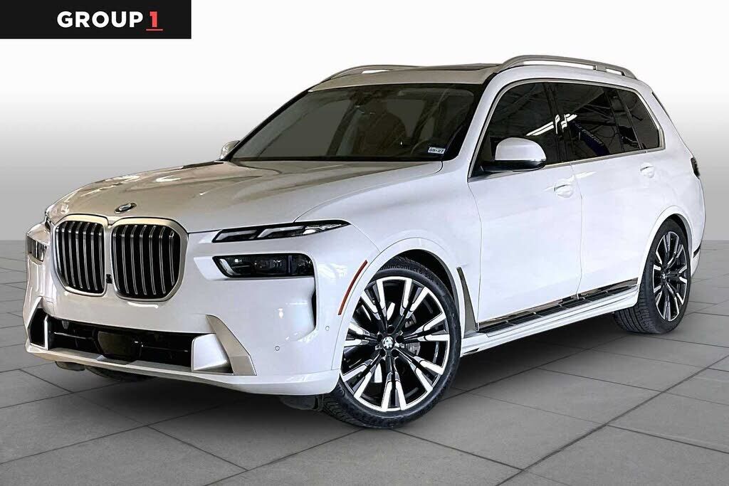 2023 BMW X7