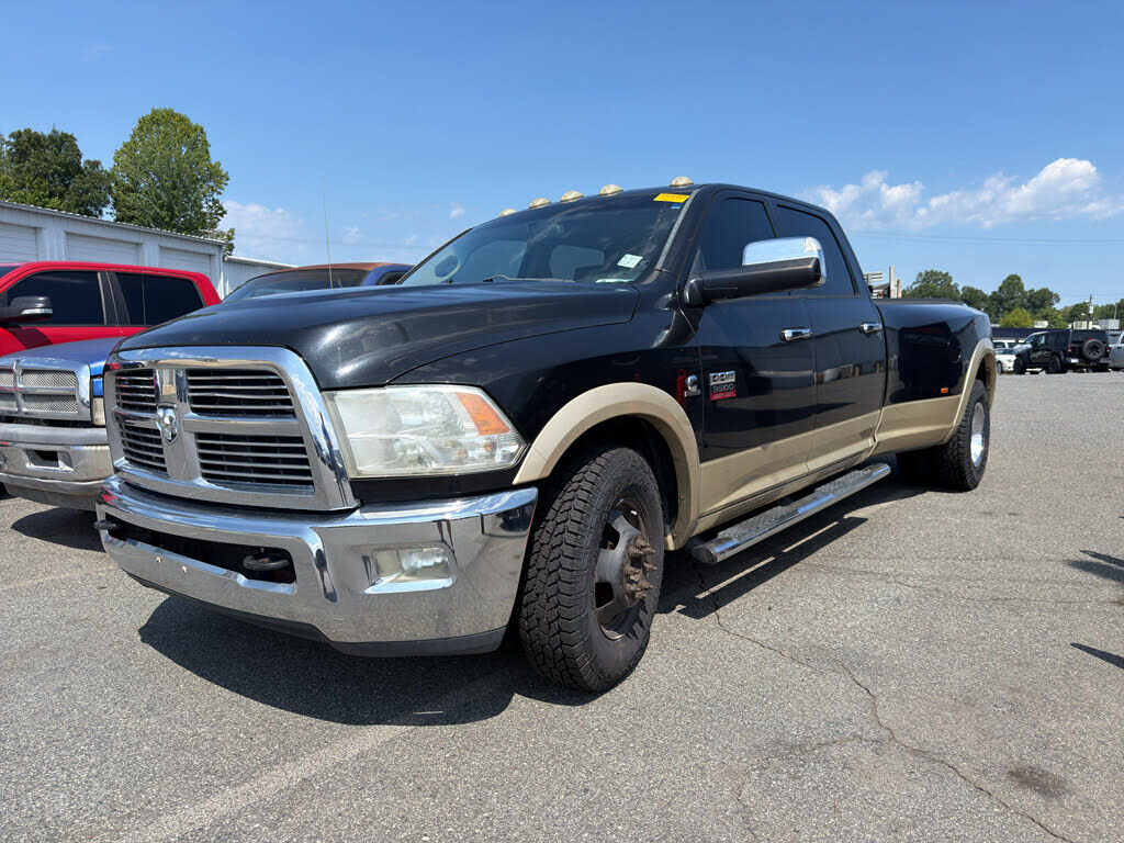 2011 DODGE Ram