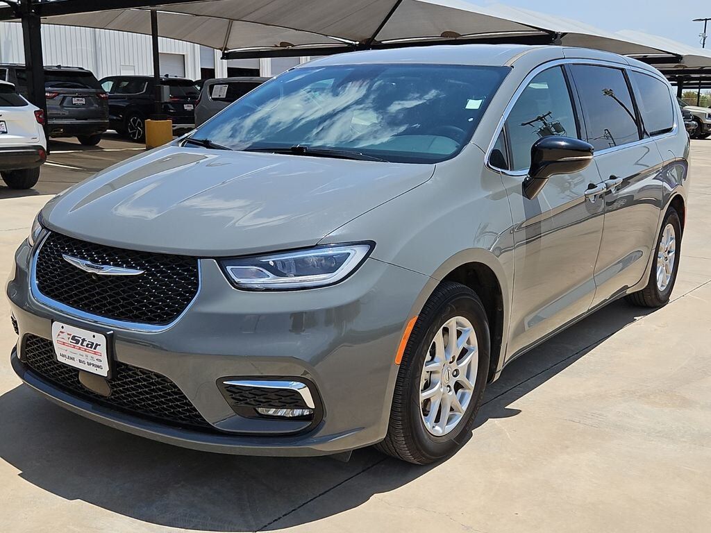 2025 CHRYSLER Pacifica