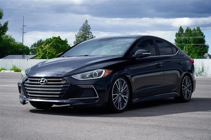 2018 HYUNDAI Elantra