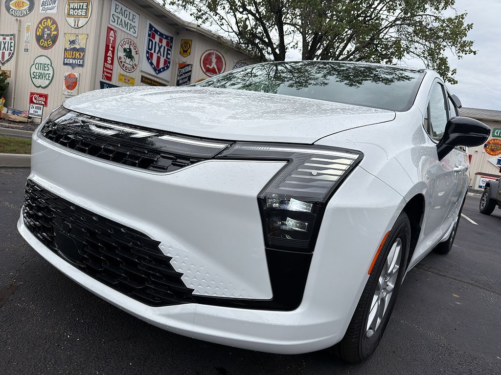 2027 CHRYSLER Pacifica