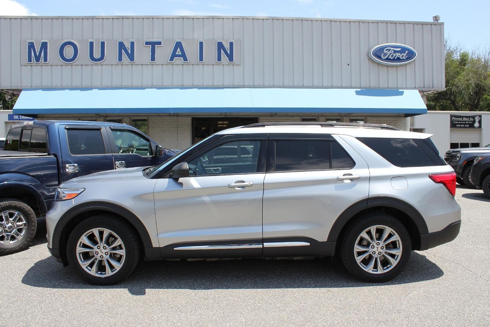 2020 FORD Explorer