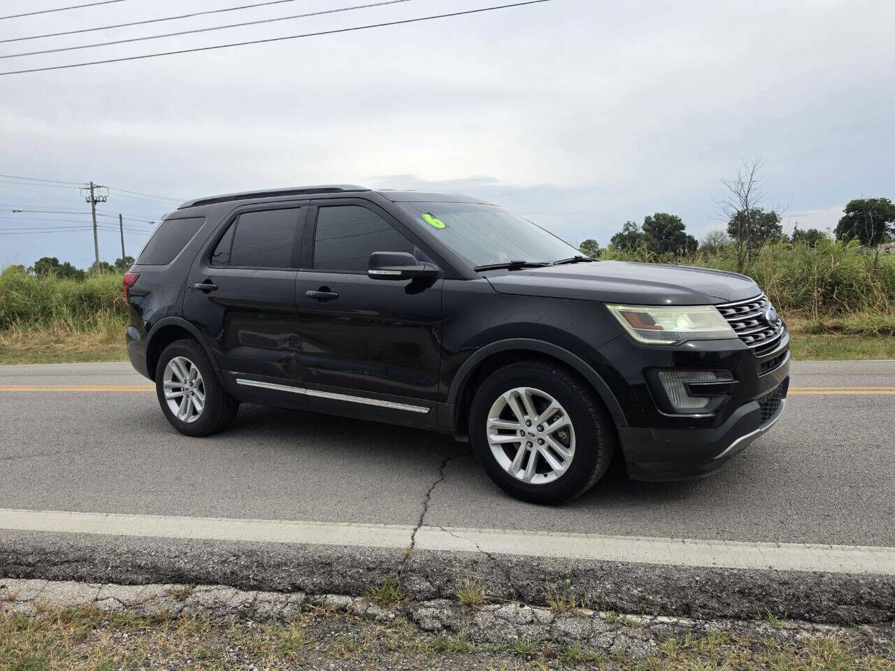 2017 FORD Explorer