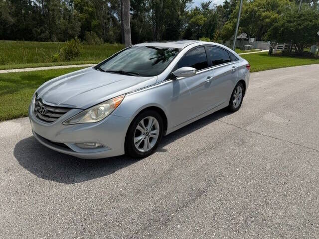 2011 HYUNDAI Sonata