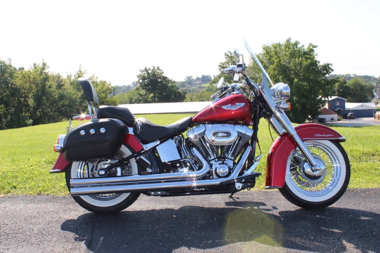 2012 HARLEY DAVIDSON Softail Deluxe 103