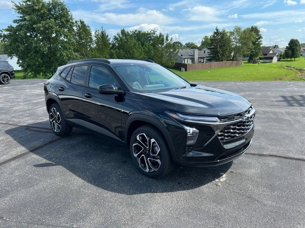 2026 CHEVROLET Trax