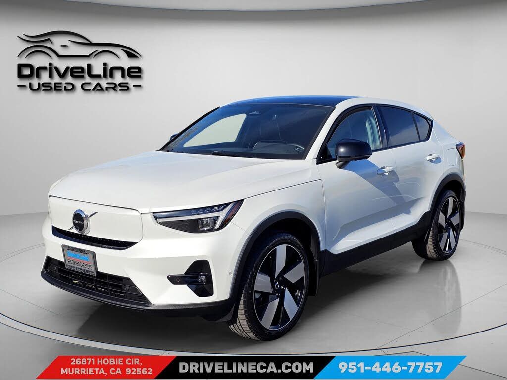 2024 VOLVO C40
