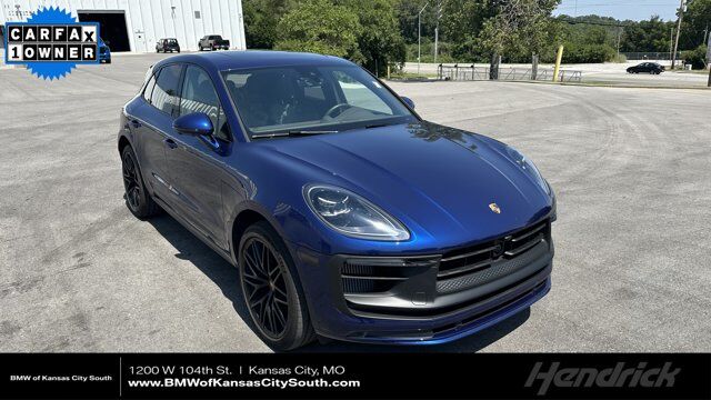 2024 PORSCHE Macan