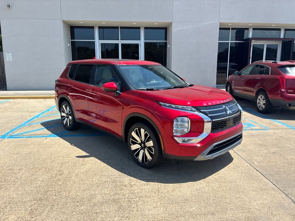 2026 MITSUBISHI Outlander
