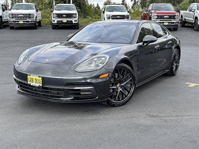 2017 PORSCHE Panamera