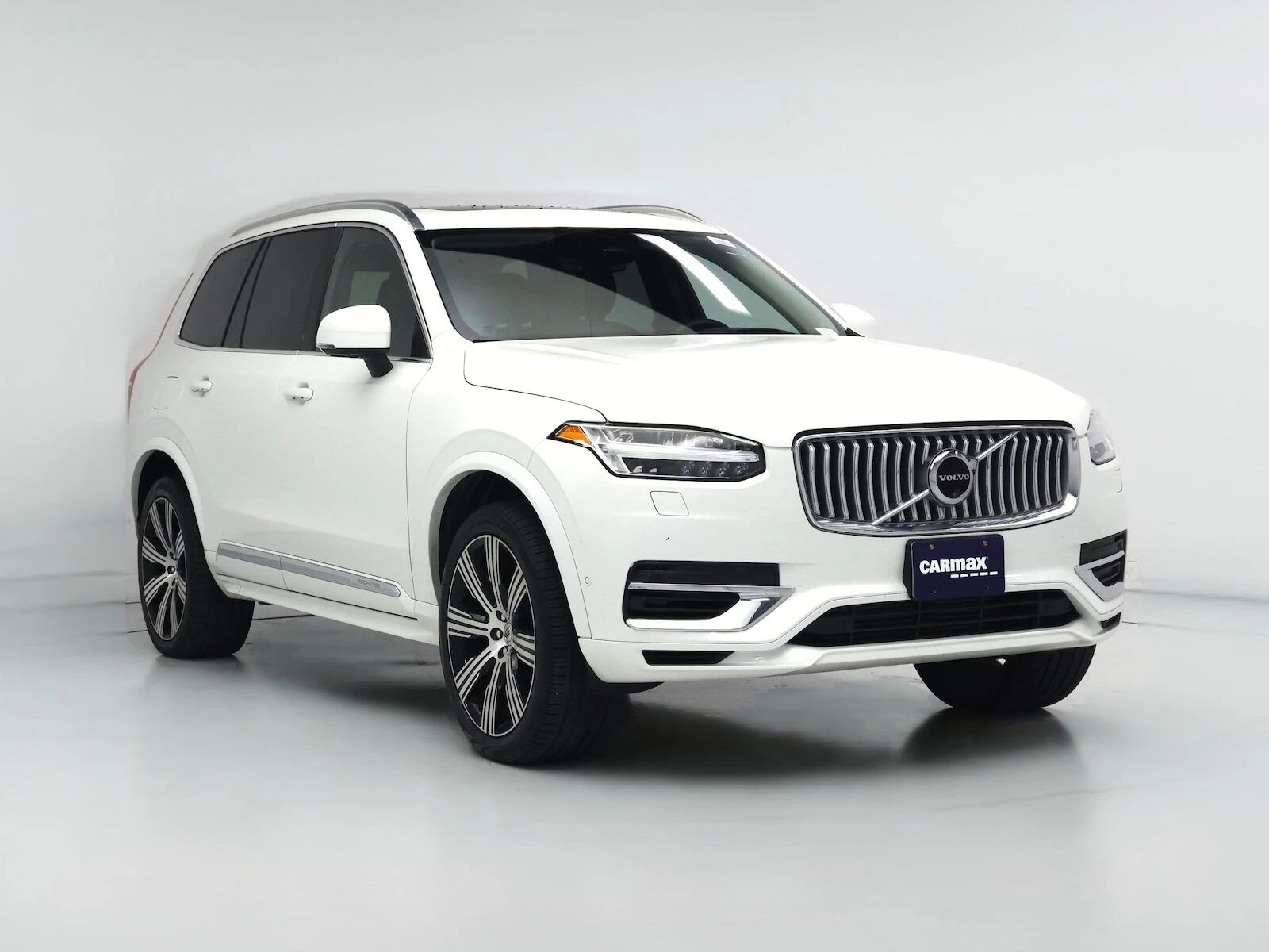 2024 VOLVO XC90