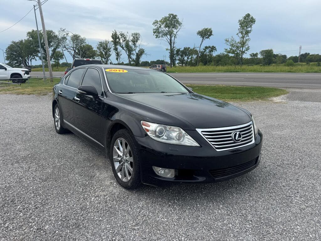 2011 LEXUS LS