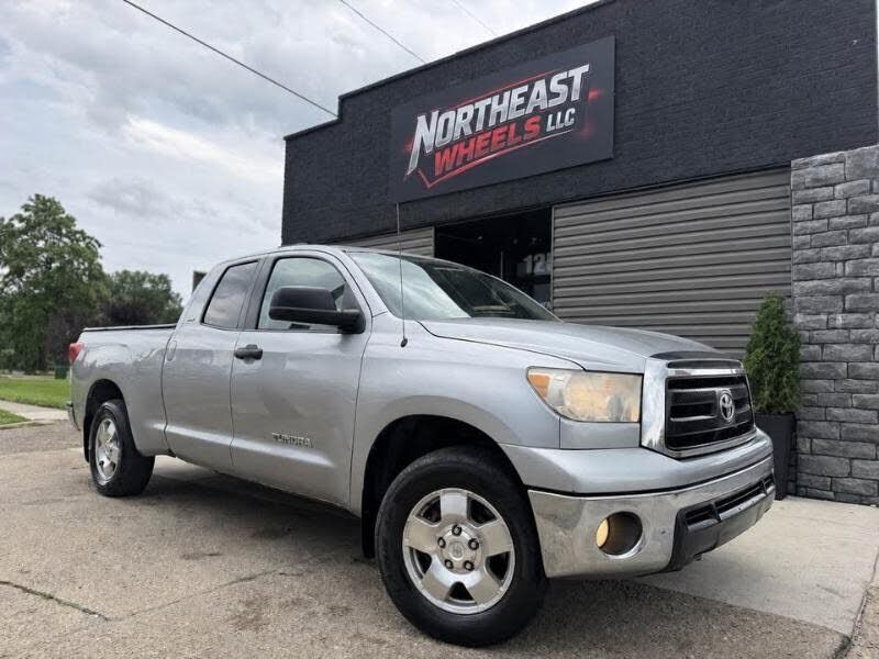 2012 TOYOTA Tundra