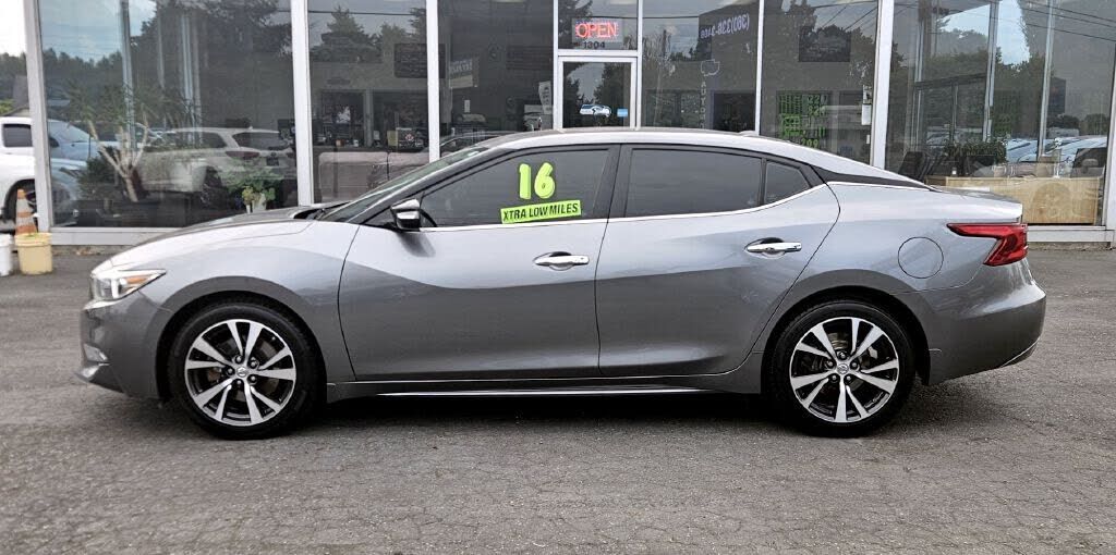 2016 NISSAN Maxima