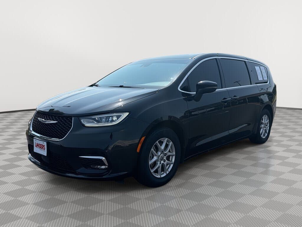 2023 CHRYSLER Pacifica