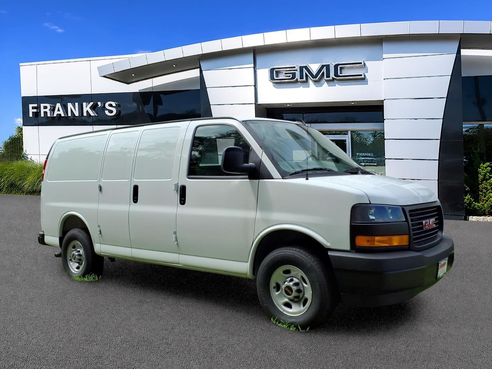 2025 GMC Savana