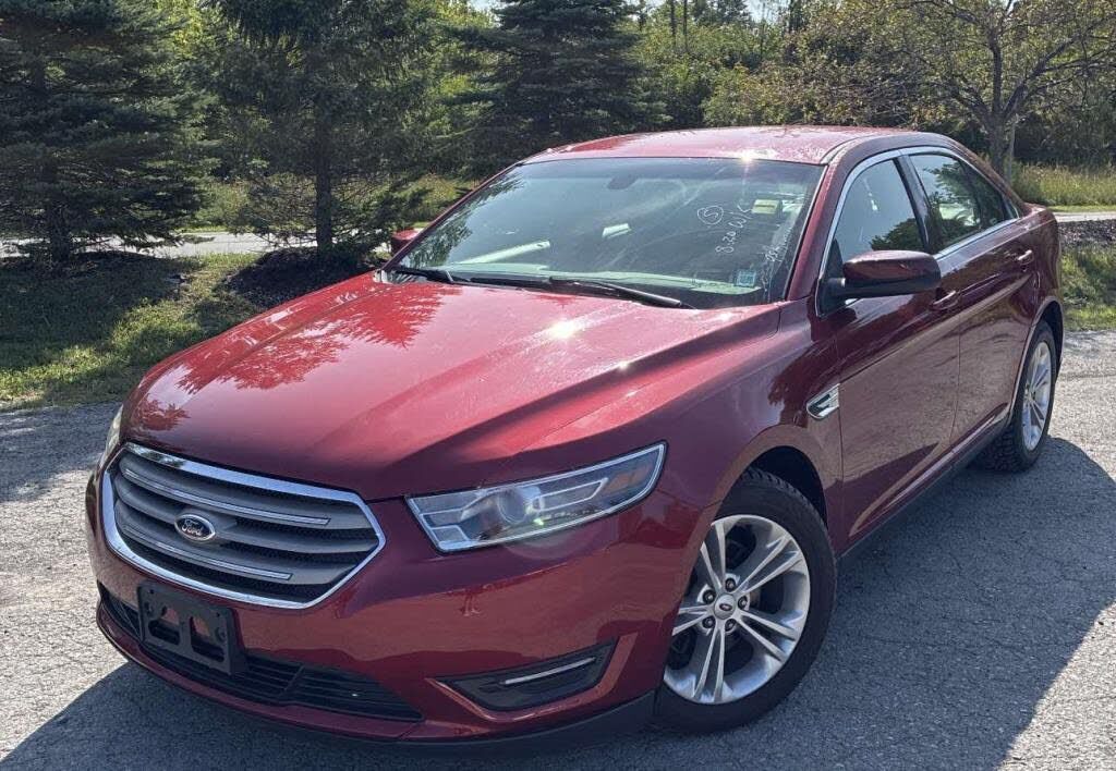 2015 FORD Taurus