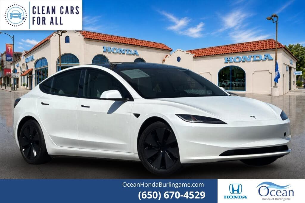 2024 TESLA Model 3