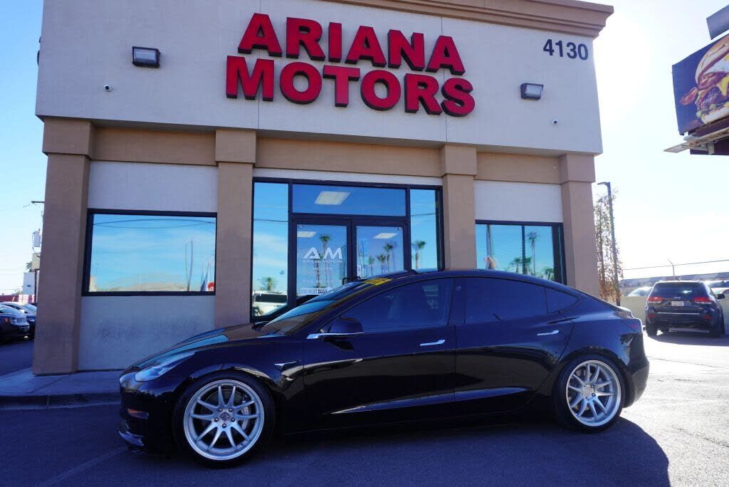 2018 TESLA Model 3