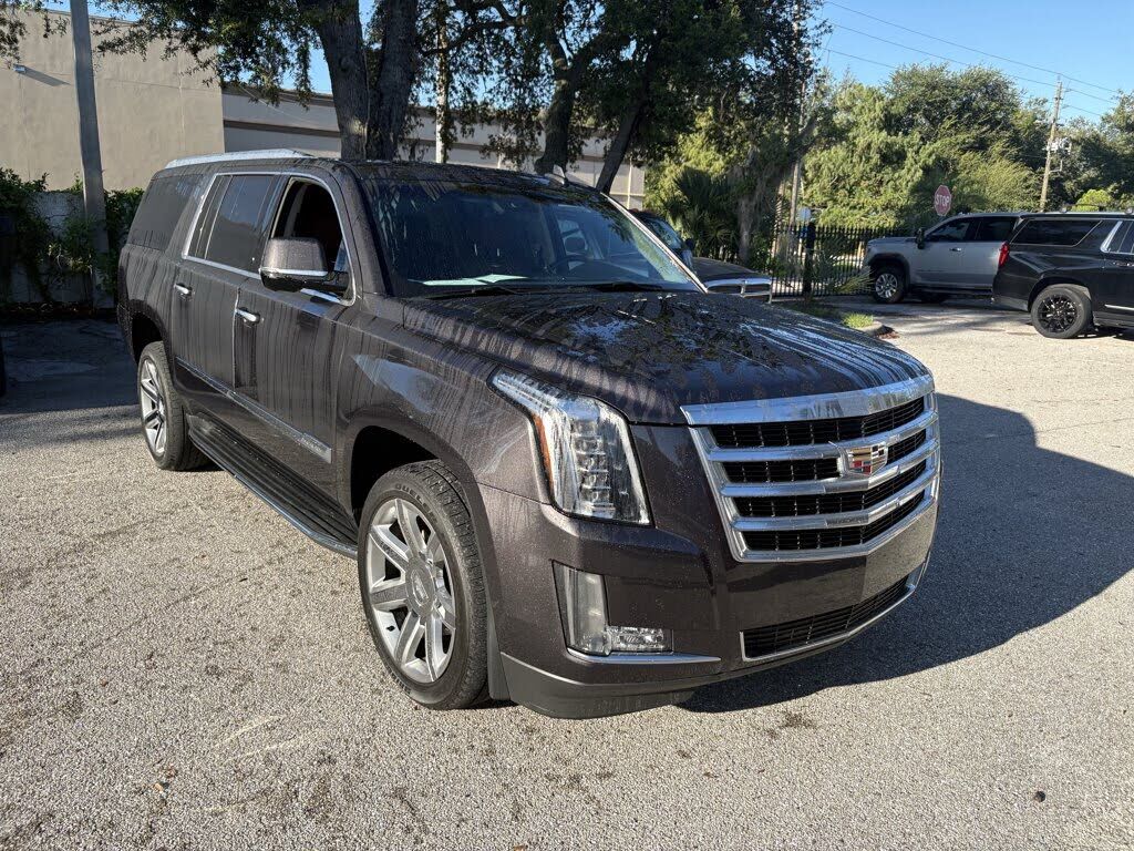 2016 CADILLAC Escalade