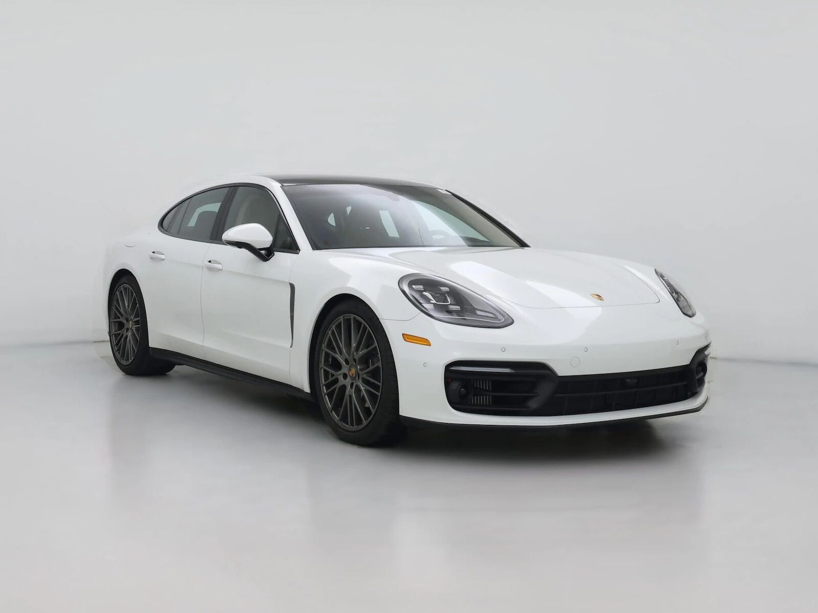 2023 PORSCHE Panamera
