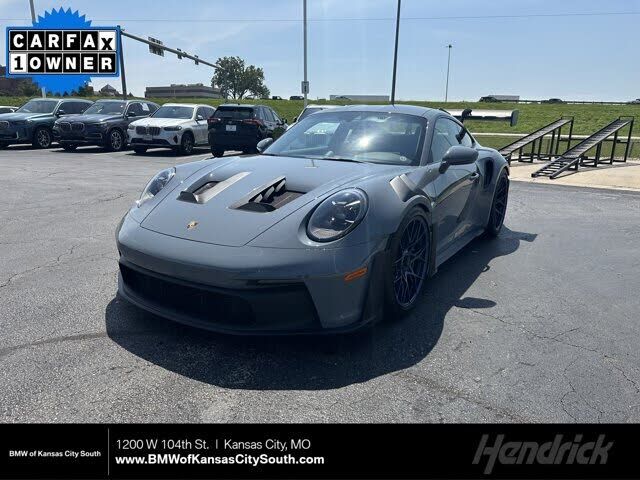 2025 PORSCHE 911