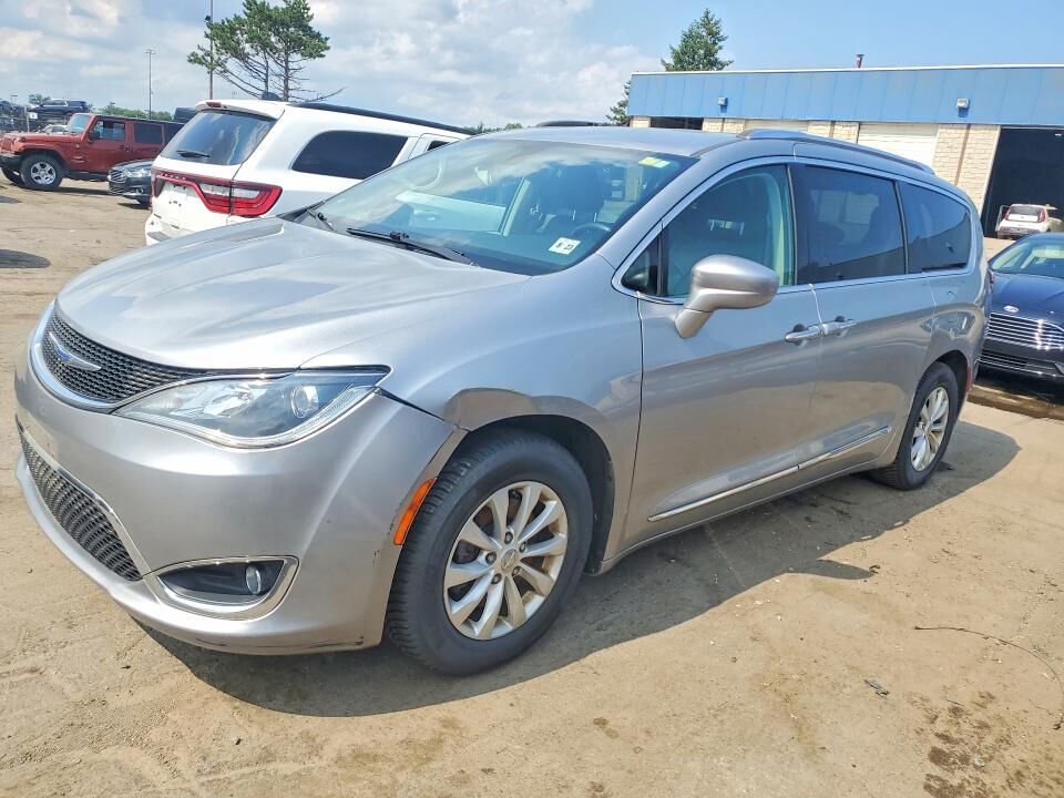 2018 CHRYSLER Pacifica