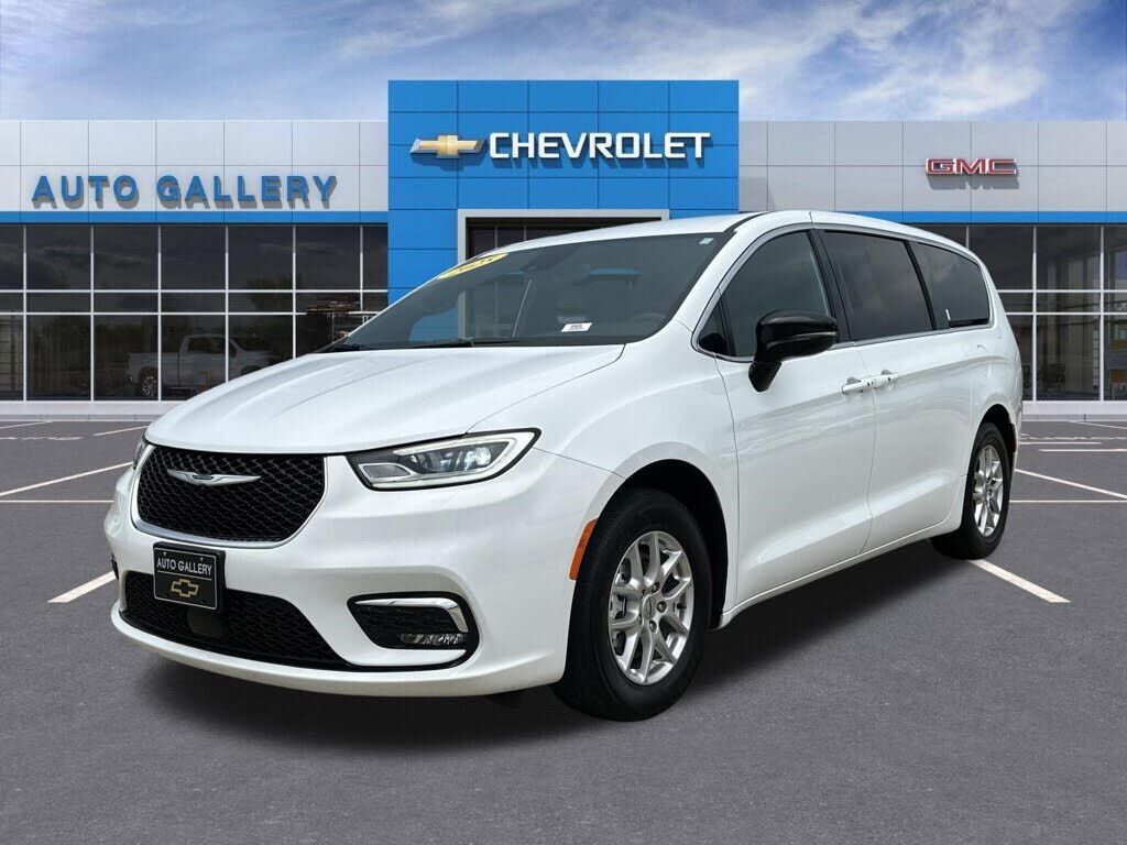 2025 CHRYSLER Pacifica