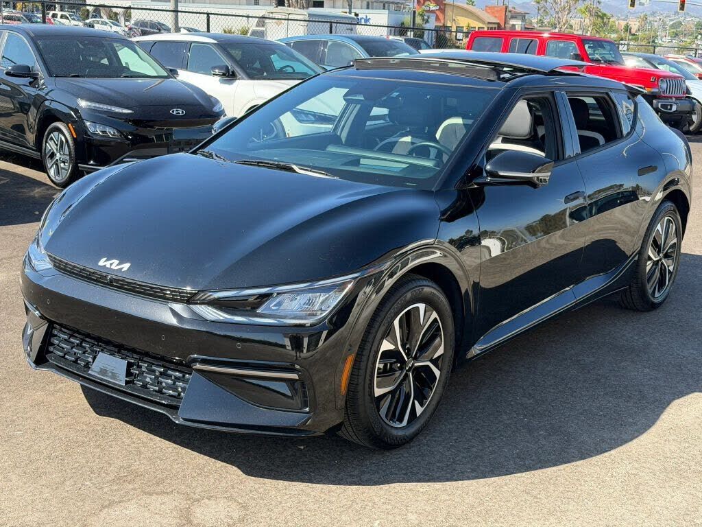 2023 KIA EV6