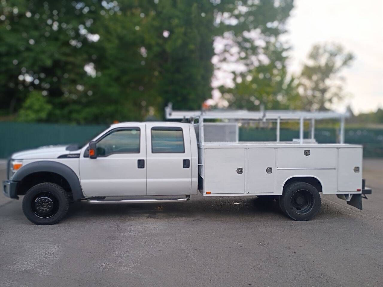 2016 FORD F-550