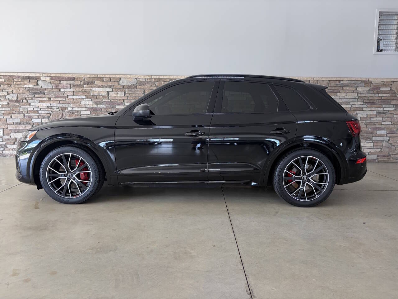 2024 AUDI SQ5