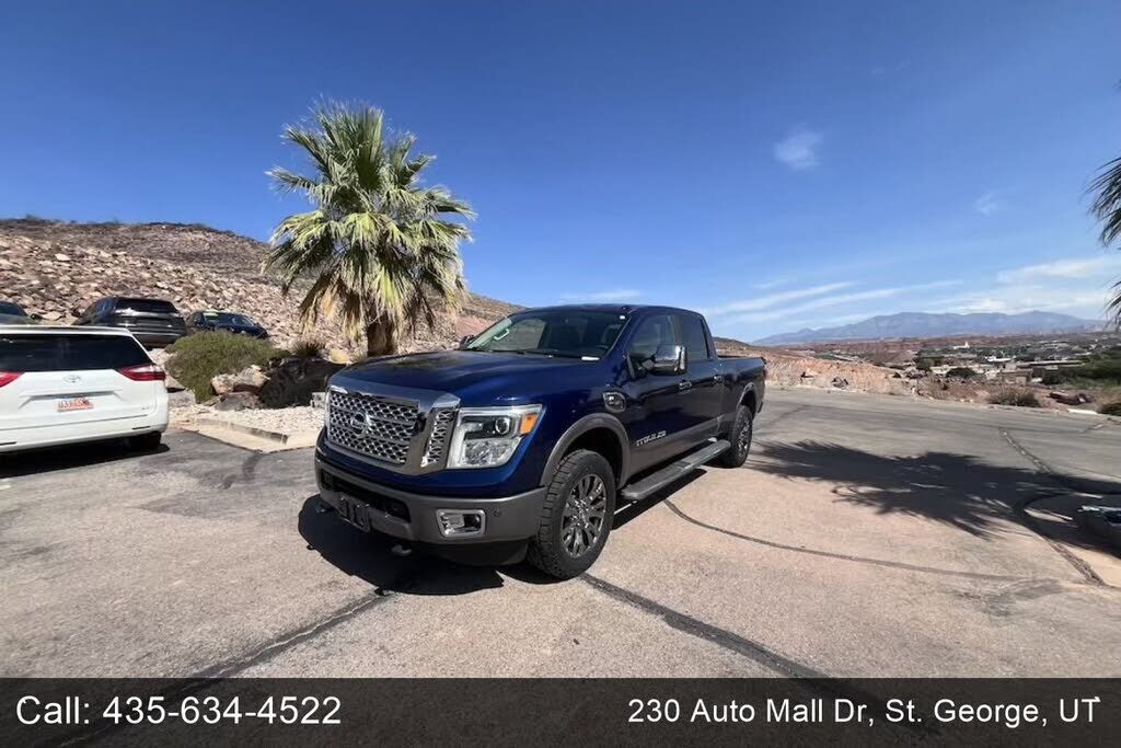 2016 NISSAN Titan