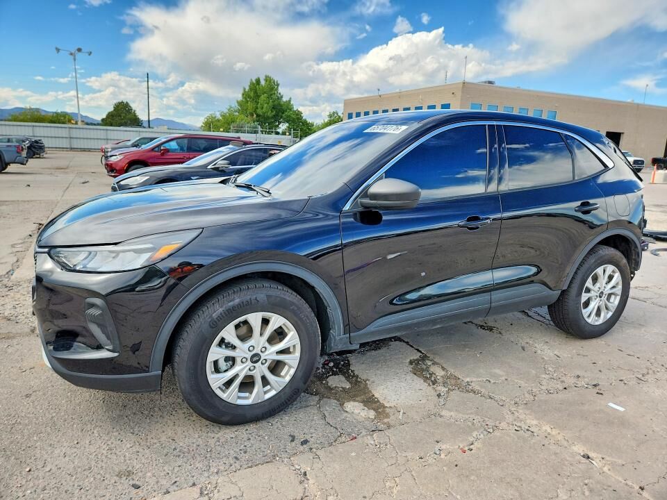 2024 FORD Escape