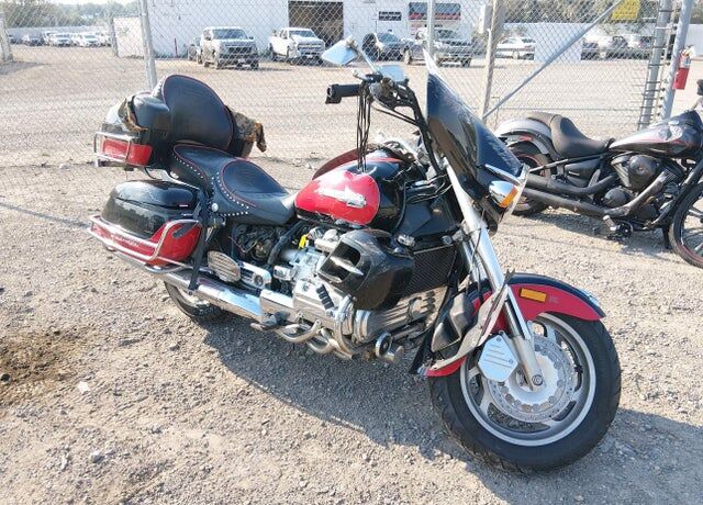 1999 HONDA GL1500CF