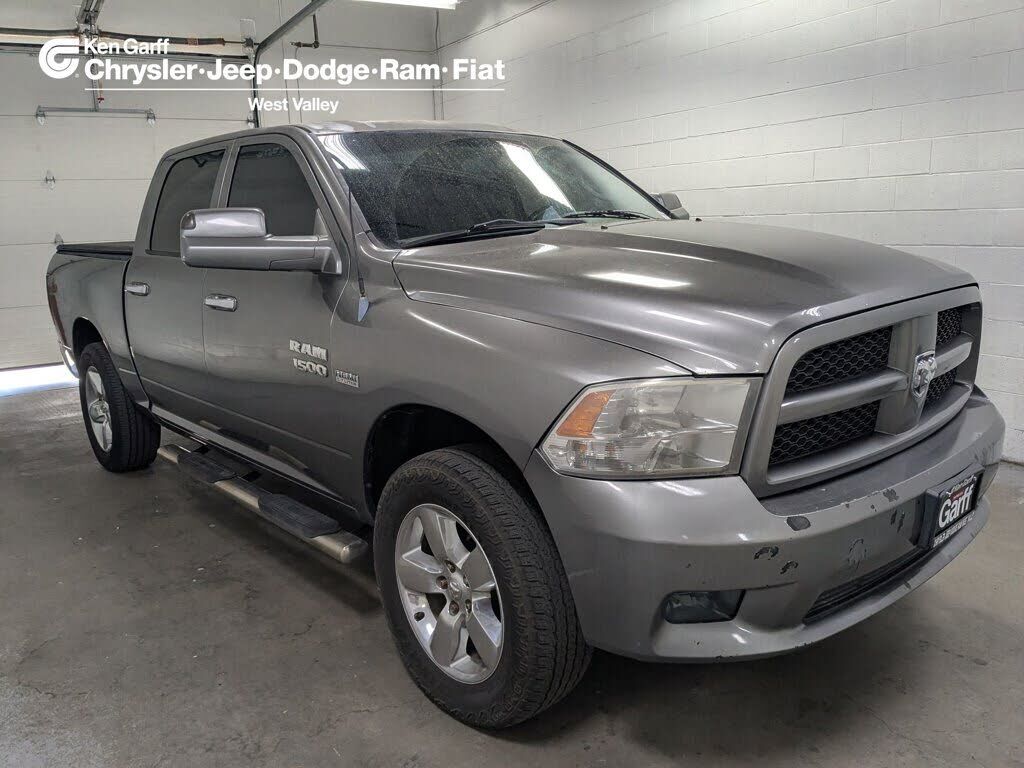 2012 DODGE Ram