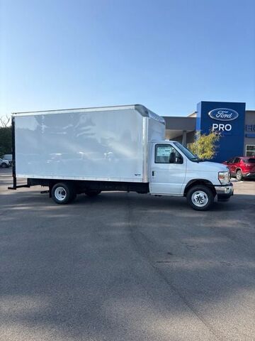 2027 FORD E-450